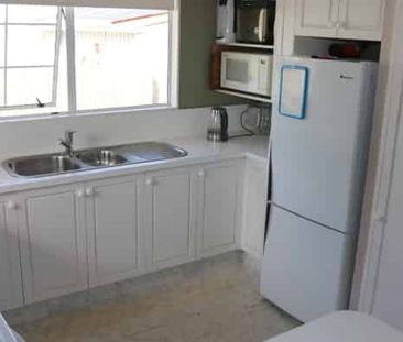 Close to town - Photo 3