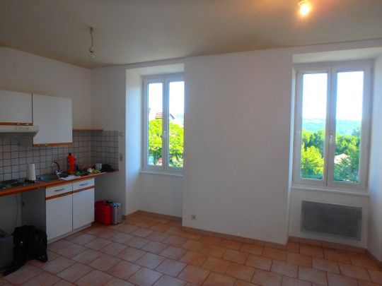 Location Appartement 2 pièces 37m² JOYEUSE 07260 - Photo 1