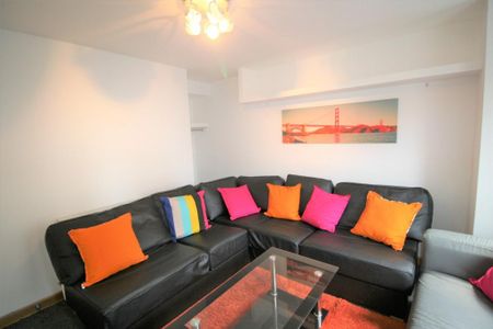 8 bedroom terraced house to rent - Photo 2
