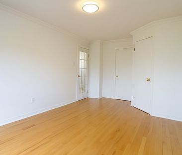 2169 Rue du Sorbier, Sainte-Julie, QC J3E - Photo 1