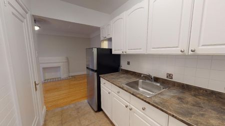 235 Charlotte St - Photo 4