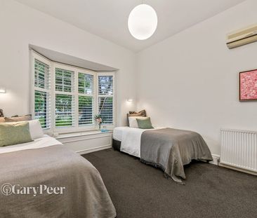 Edwardian charm meets stunning contemporary living - Photo 6