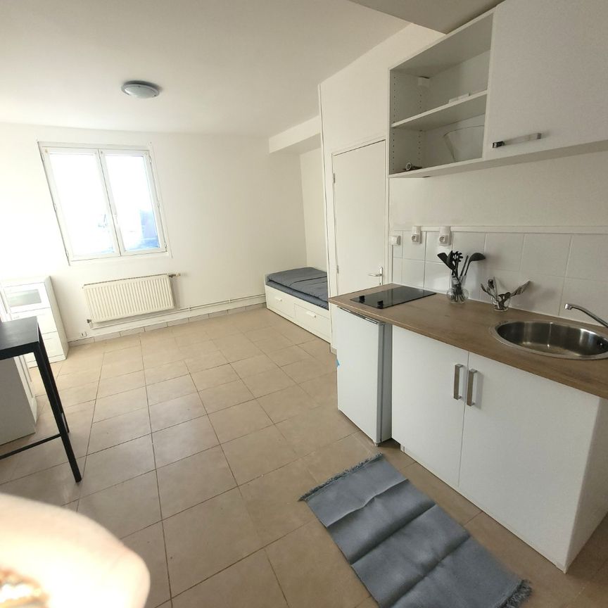 Location Appartement 1 pièce 21m² CALAIS 62100 - Photo 1