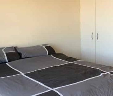 One Bedroom Apartment in Manukau! - Photo 2