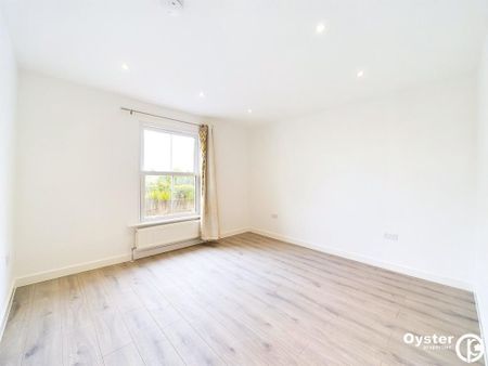 4 bedroom terraced house to rent - Photo 3