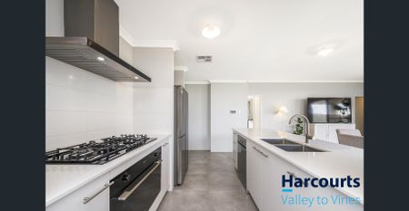 Spacious, Stylish & Packed with upgrades! - Photo 5