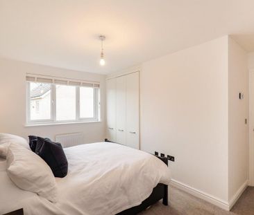 5 bedroom terraced house to rent - Photo 4