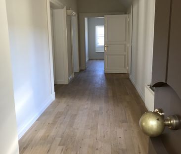 Location Appartement 5 pièces 163m² BORDEAUX 33000 - Photo 5