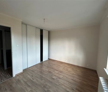 Location Appartement 3 pièces 68m² - Photo 3