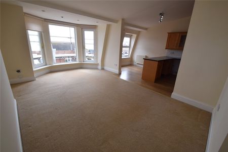 2 bed apartment to rent in St. Annes Road, Bridlington, YO15 - Photo 5