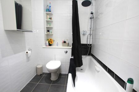 1 Bedroom Apartment, Chester - Photo 5