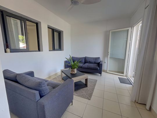 Location Maison 3 pièces 75m² ST ANDRE 97440 - Photo 1