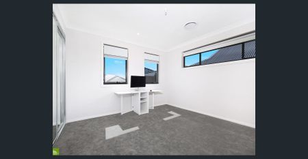 Stylish and Spacious Family Living in the Heart of Calderwood Valley - Photo 4