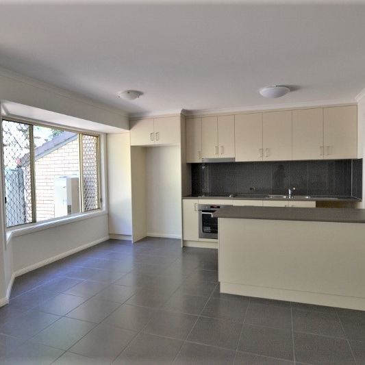 2 bedrooms Towhhouse situated in CARINA HEIGHTS - Photo 1