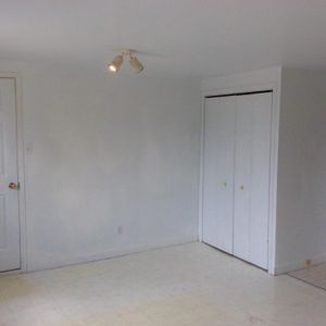 3 1/2 semi-meublé à L’Islet-sur-mer libre immédiatement. - Photo 2