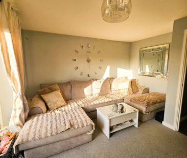 2 bedroom semi-detached house to rent - Photo 2