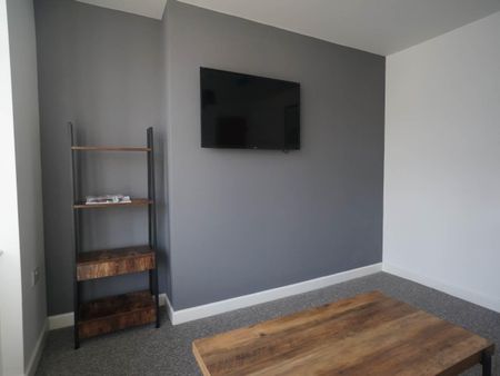 Lynden, Apartment 1 Farrar Road - Photo 2