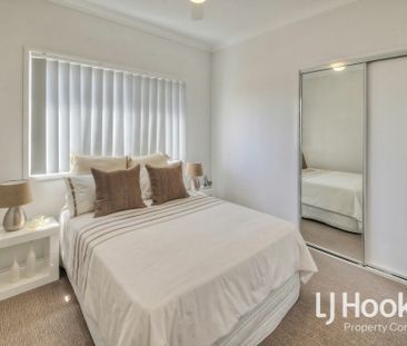 Stunning Family Home In the Heart Of Yarrabilba! - Photo 5