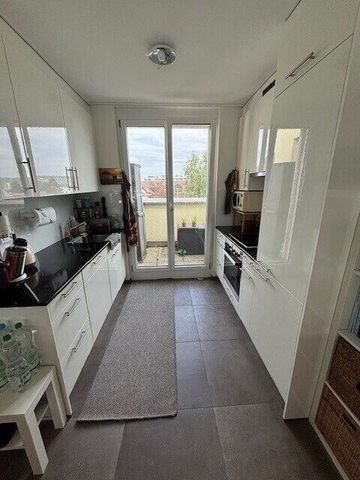 Your new home: Quiet, green and well connected to the Uetliberg mountain - Photo 3