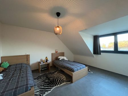 Luxe & riant duplexappartement met 3 slaapkamers te Lommel - Photo 2