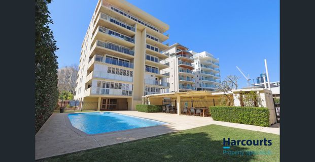 Riverside Lifestyle in South Perth - Photo 1