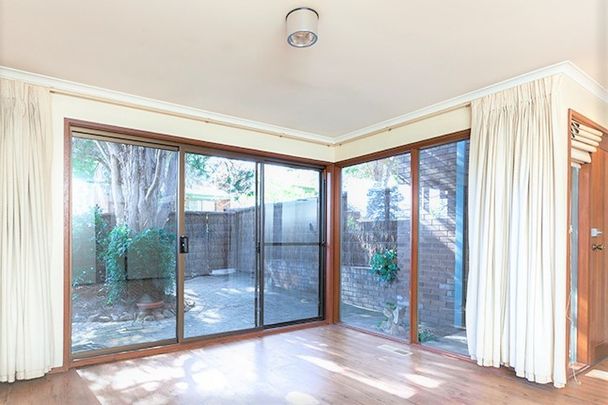 22/3 Lane Pool Close, Yarralumla ACT 2600 - Townhouse For Rent | Domain - Photo 1