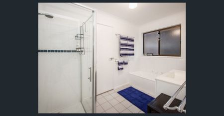 Neat, Modern & Conveniently Located - Photo 3