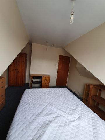 10 TEIGNMOUTH ROAD - Photo 5