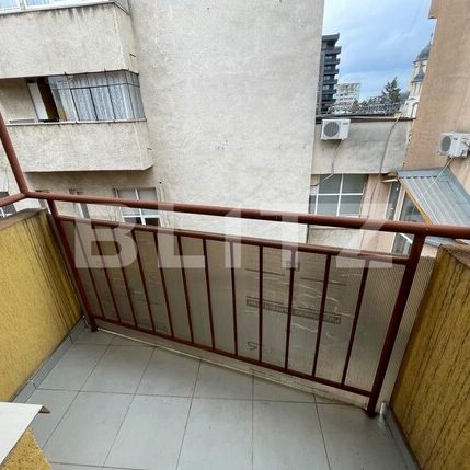 Garsoniera, 40 mp, balon, centrala, zona Interservisan - Photo 1