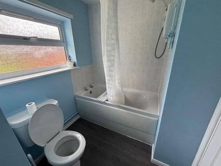 1 BED Semi-detached bungalow To rent - Photo 5