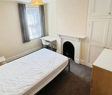 5 bedroom terraced house to rent - Photo 3