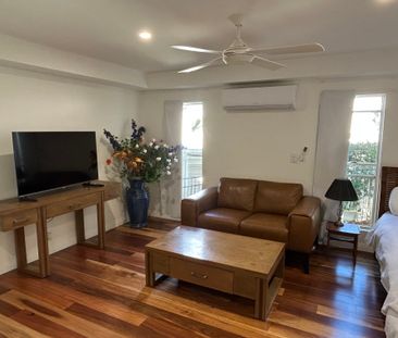 Benowa - Photo 2
