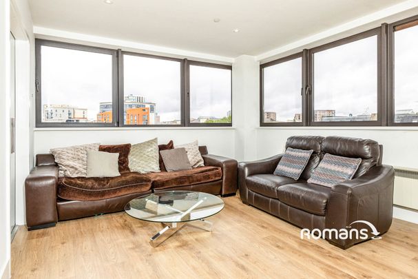 3 bedroom apartment to rent - Photo 1