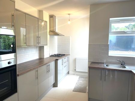 1 bedroom ground floor maisonette to rent - Photo 3