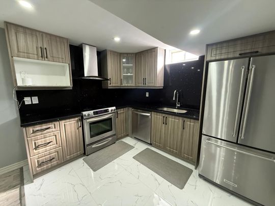 For Lease - 19 Fairlee Circle Unit# Bsmt, Whitchurch-Stouffville, Ontario - Photo 1