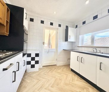 Linda Grove, Cowplain - Photo 6