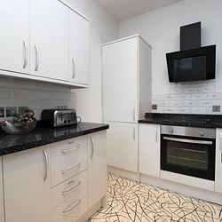 Sea View Terrace, Margate, CT9 5BJ, Kent - Photo 3