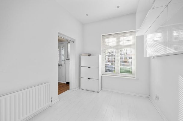 5 bedroom semi-detached house to rent - Photo 1