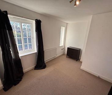 2 bedroom House To Let - Photo 3