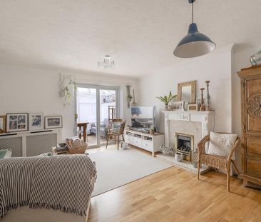 4 bedroom terraced house to rent - Photo 2