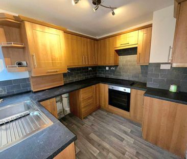 2 bedroom semi-detached house to rent - Photo 5