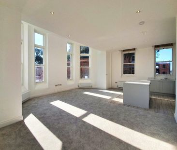 Royal Haslar - Photo 4