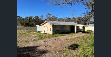 Huge block of land with fully fence - Photo 2