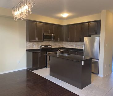 For Lease - (Main) - 3215 Thomas Street Unit# 2, Mississauga, Ontario - Photo 4