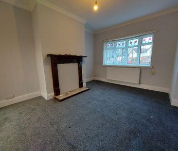 2 bedroom semi-detached house to rent - Photo 3