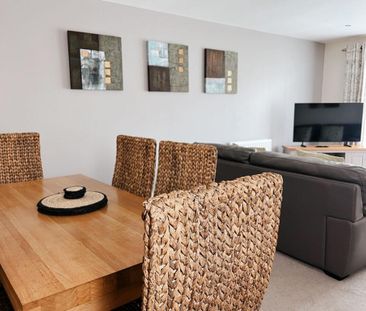 3 bedroom apartment to rent - Photo 4