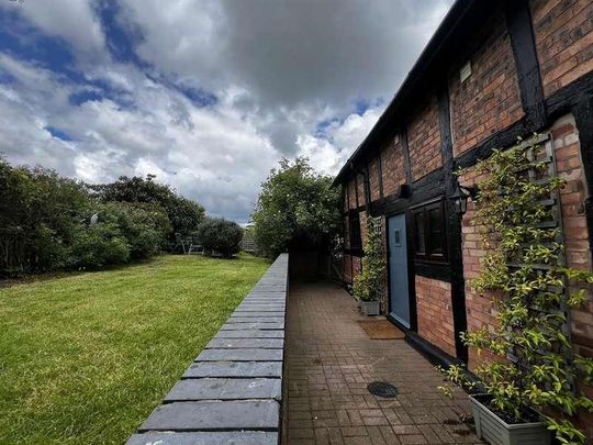 The Cottage, Welsh House Farm, Welsh House Lane, Newent, Gloucestershire, GL18 - Photo 1