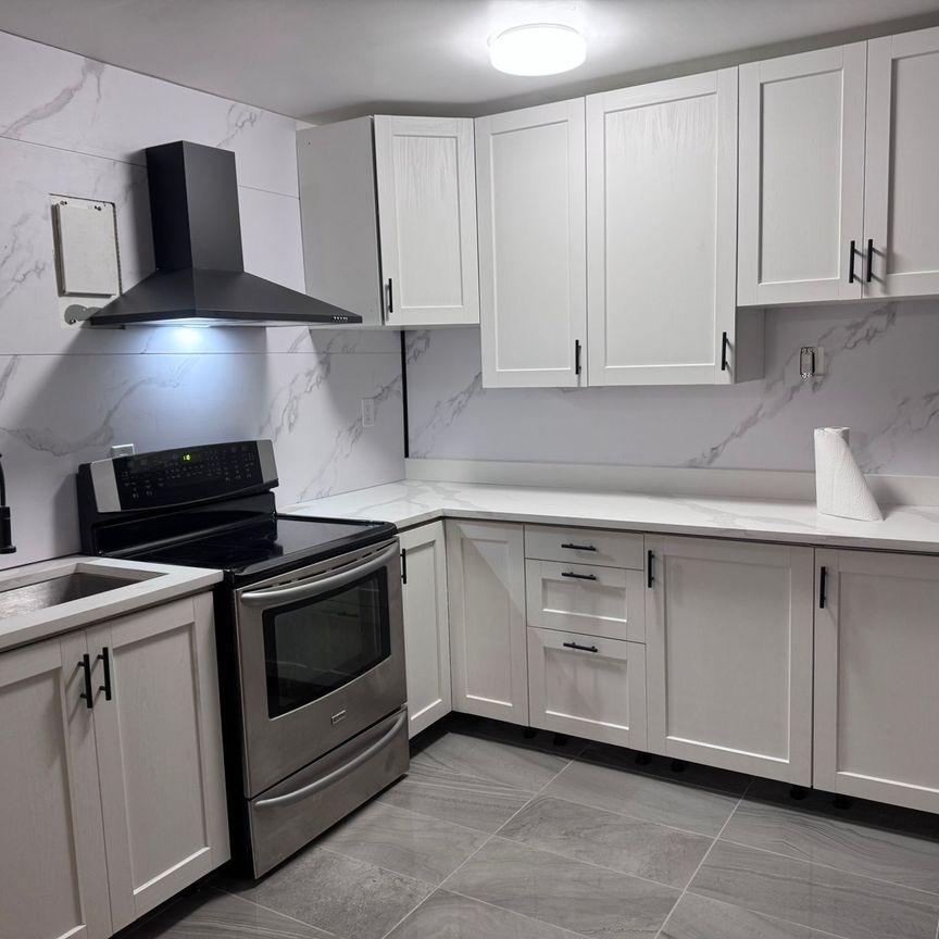 For Lease - 1176 Hamilton Road Unit# 203, London East, Ontario - Photo 1