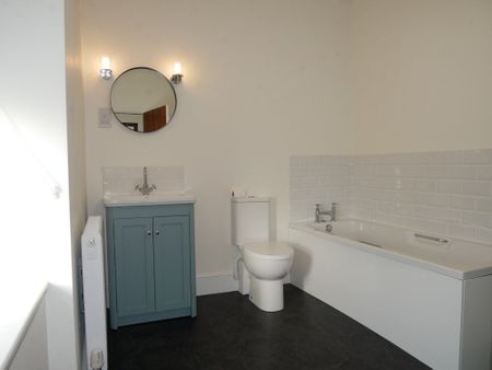 Defynnog, Brecon, Powys. - Photo 2