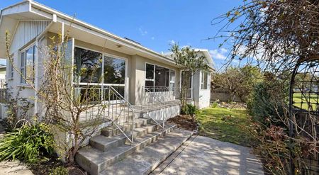 15A Julian Street, Redwoodtown - Photo 5